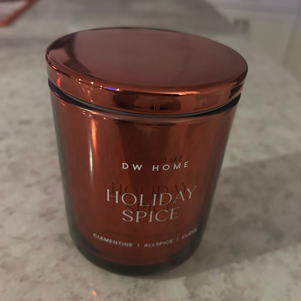 “New” DW Home Holiday Spice Candle 8.8 oz